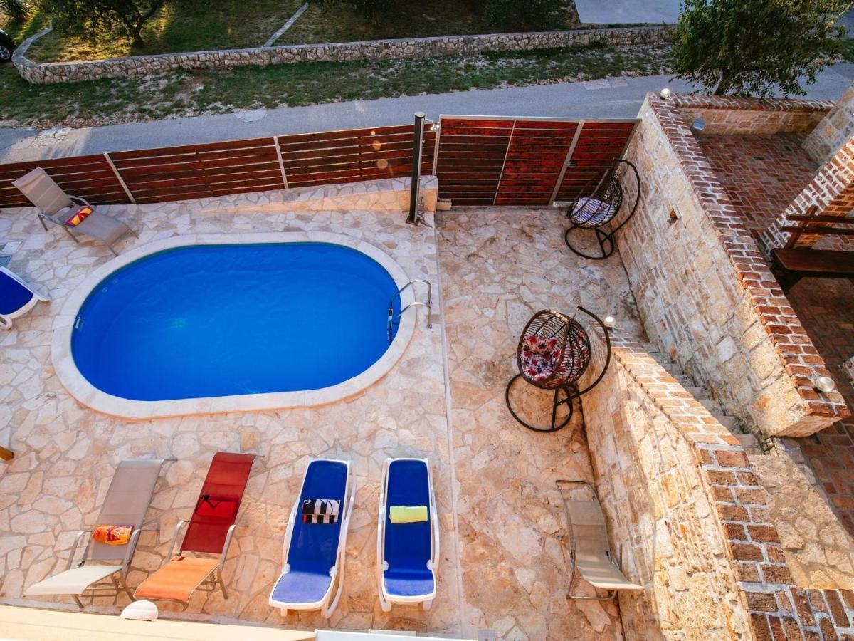 Splendid Holiday Home In Jasenice Масленица Экстерьер фото